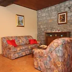 Holiday House With A Swimming Pool Krsan - Vlasici, Central Istria - Sredisnja Istra - 7686 Vikendica Krsan