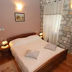 Holiday House With A Swimming Pool Krsan - Vlasici, Central Istria - Sredisnja Istra - 7686 * Krsan