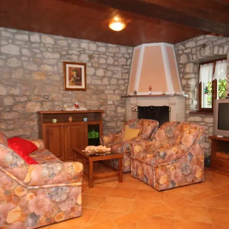 Holiday House With A Swimming Pool Krsan - Vlasici, Central Istria - Sredisnja Istra - 7686 * Krsan
